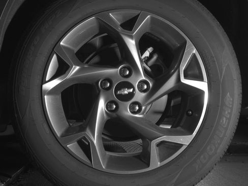 Used 2025 Chevrolet Trax LT FWD image 14