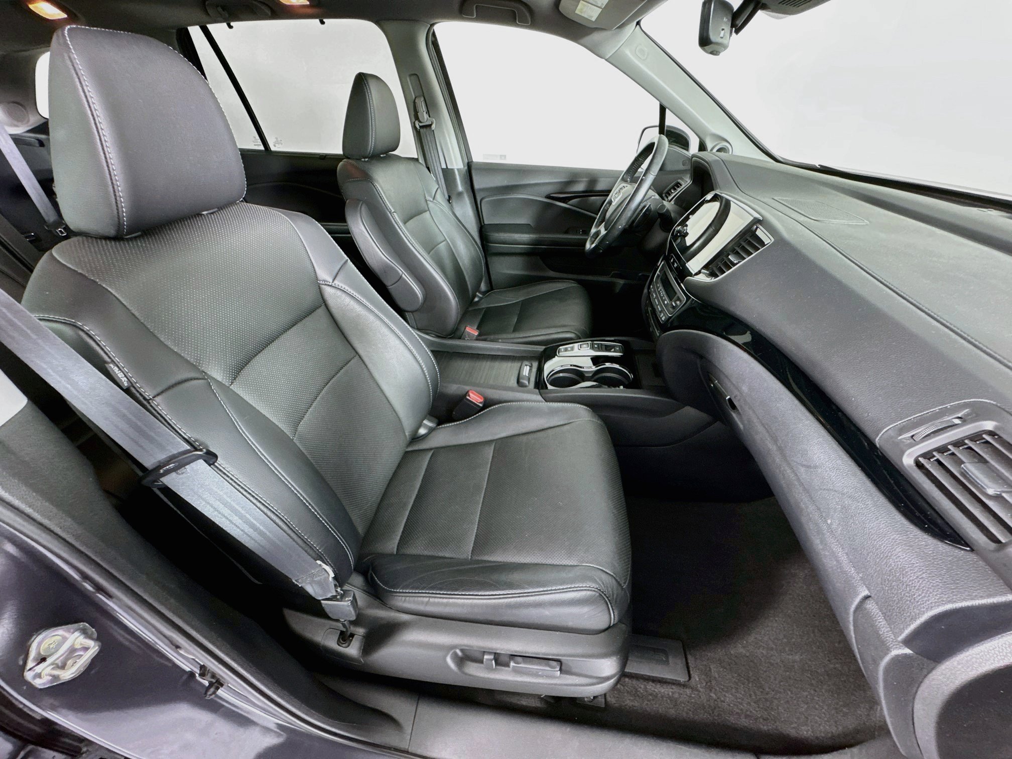 Certified 2019 Honda Pilot Elite image 31