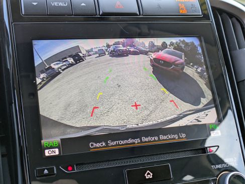 Used 2020 Subaru Ascent Touring image 33