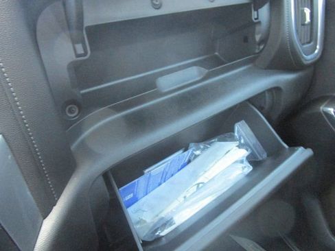 Used 2022 Chevrolet Silverado 1500 RST image 12