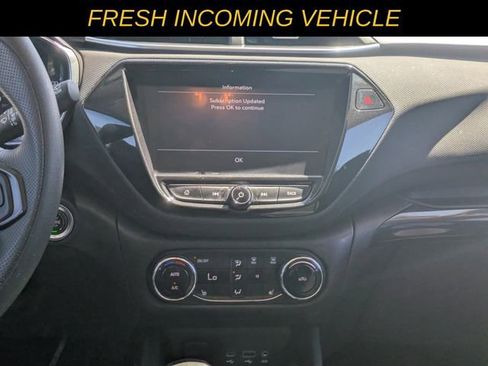 Used 2021 Chevrolet TrailBlazer LT w/ Convenience Package AWD/4WD image 14