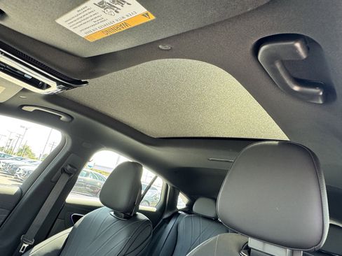 New 2025 Mercedes-Benz GLC 63 AMG S image 21