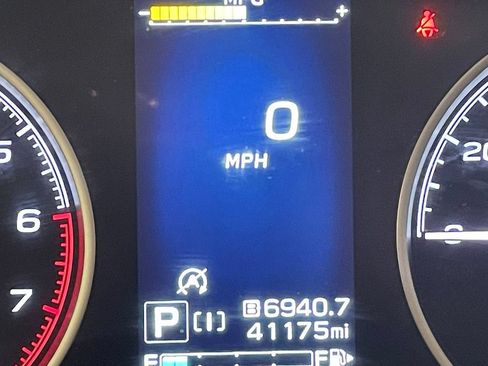 Used 2019 Subaru Forester Limited AWD/4WD image 6