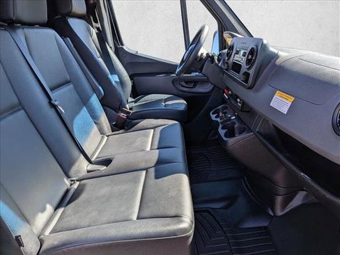 Used 2021 Mercedes-Benz Sprinter 3500 image 23