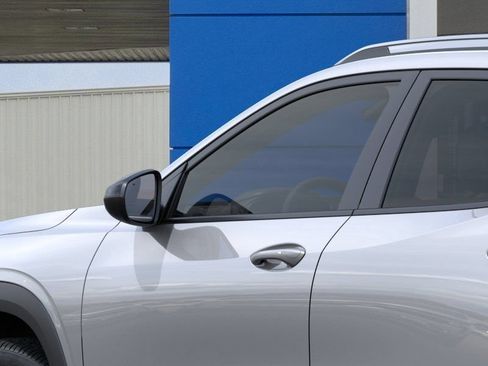 New 2026 Chevrolet Trax ACTIV w/ Sunroof Package FWD image 12