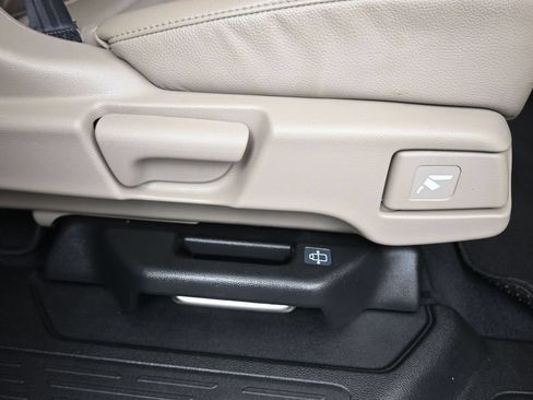 Used 2018 Honda Odyssey Elite image 52