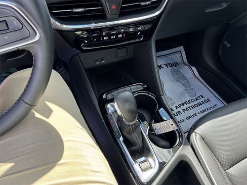 Used 2025 Buick Encore GX Avenir w/ Avenir Convenience Package image 18