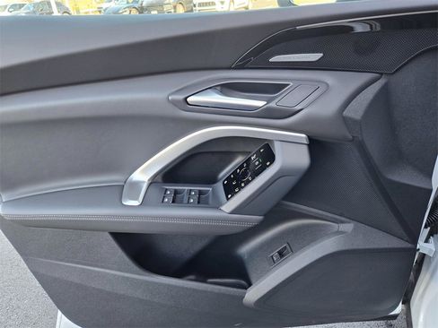 New 2025 Audi Q5 2.0T Premium Plus image 17