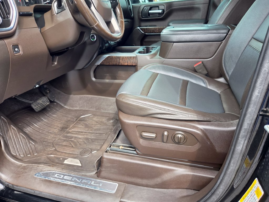 Used 2020 GMC Sierra 2500 Denali w/ Denali Ultimate Package AWD/4WD image 28