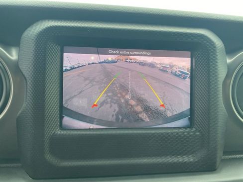 Used 2022 Jeep Wrangler Unlimited Sport image 23