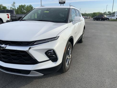 Used 2024 Chevrolet Blazer LT FWD image 15