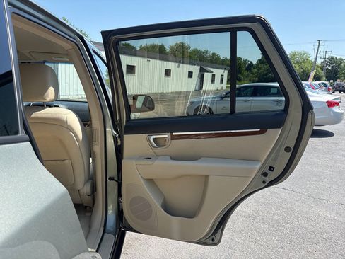 Used 2009 Hyundai Santa Fe GLS FWD image 28