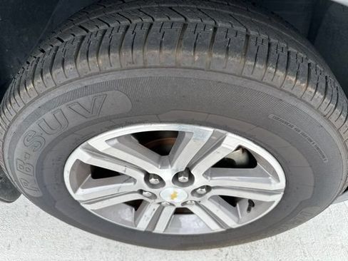 Used 2015 Chevrolet Traverse LT w/ Traveler's Package FWD image 9