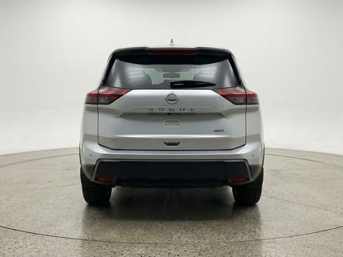 Used 2025 Nissan Rogue SV FWD image 7
