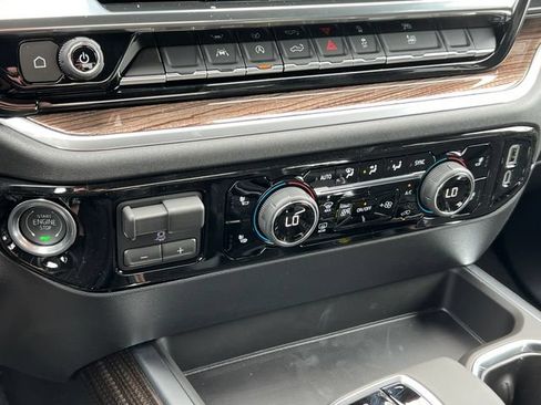 New 2026 Chevrolet Silverado 1500 RST AWD/4WD image 25