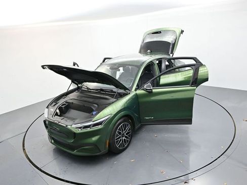 Used 2025 Ford Mustang Mach-E Premium image 36