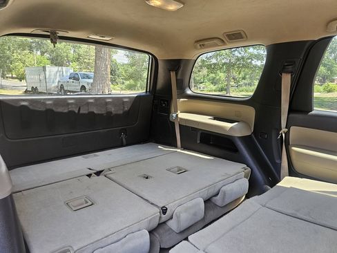 Used 2008 Toyota Sequoia SR5 AWD/4WD image 39
