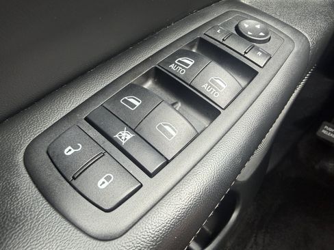 Used 2014 Jeep Grand Cherokee Limited AWD/4WD image 28