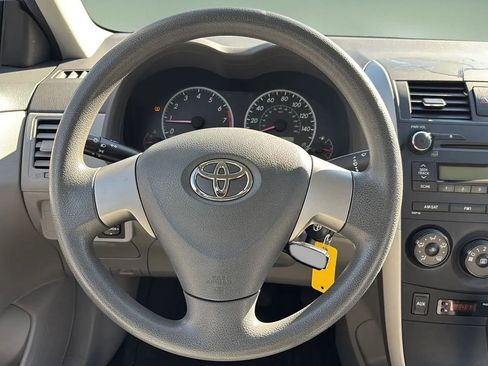 Used 2010 Toyota Corolla S image 30