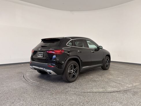 Used 2026 Mercedes-Benz GLA 250 4MATIC image 8