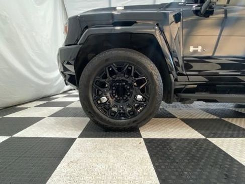 Used 2025 GMC Hummer EV 2X image 10