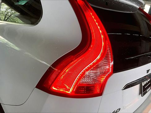 Used 2015 Volvo XC60 T5 Premier Plus FWD image 28