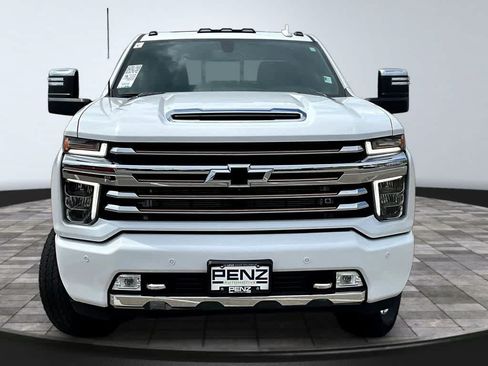 Used 2022 Chevrolet Silverado 3500 High Country AWD/4WD image 2