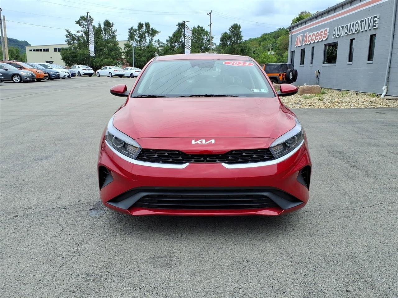 Used 2024 Kia Forte LXS FWD image 2