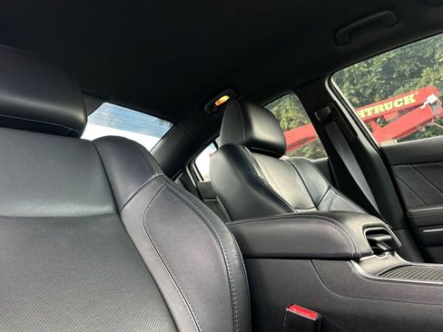 Used 2016 Dodge Charger R/T w/ Plus Group image 17