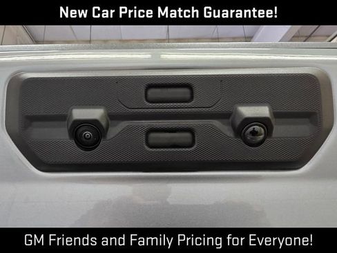 New 2026 GMC Sierra 2500 AT4X w/ LPO, Black Badging Package AWD/4WD image 9
