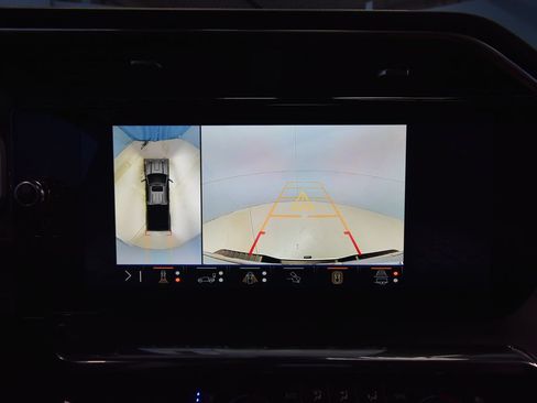 Used 2024 GMC Sierra 2500 Denali Ultimate AWD/4WD image 17