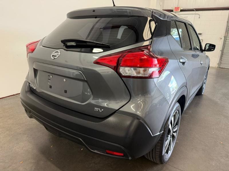 Used 2019 Nissan Kicks SR FWD image 8
