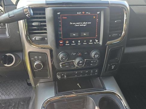 Used 2018 RAM 2500 Big Horn w/ Sport Appearance Group AWD/4WD image 15