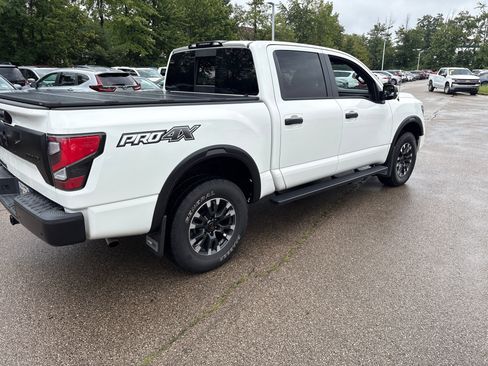 Used 2021 Nissan Titan PRO-4X w/ Pro-4x Convenience Package AWD/4WD image 24