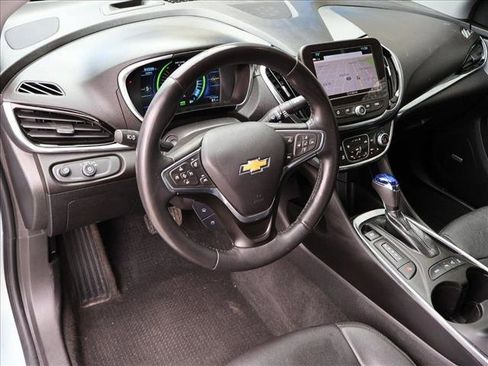 Used 2018 Chevrolet Volt Premier w/ Driver Confidence Package FWD image 10