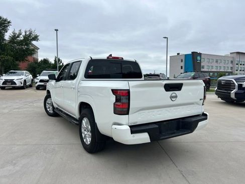 Used 2023 Nissan Frontier SV w/ SV Convenience Package RWD image 5