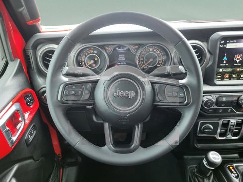 Used 2023 Jeep Gladiator Sport image 25