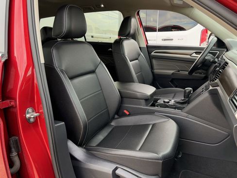 Used 2023 Volkswagen Atlas SE image 31