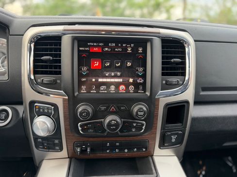 Used 2016 RAM 1500 Laramie w/ Convenience Group AWD/4WD image 26