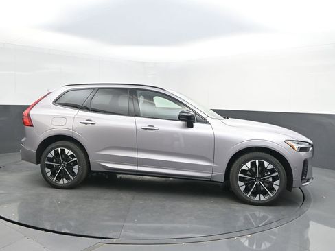 New 2026 Volvo XC60 B5 Plus w/ Protection Package Premier AWD/4WD image 8