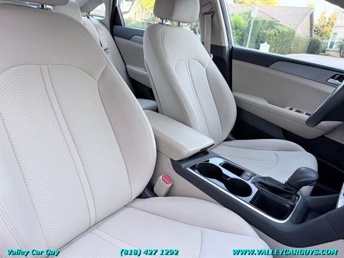 Used 2018 Hyundai Sonata SE FWD image 9