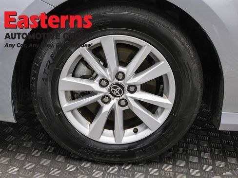 Used 2025 Toyota Camry LE FWD image 31