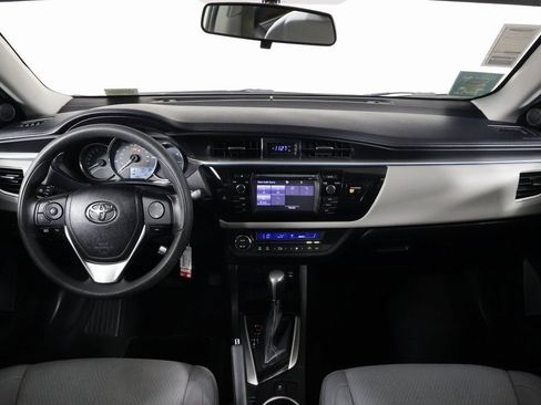 Used 2016 Toyota Corolla LE FWD image 8