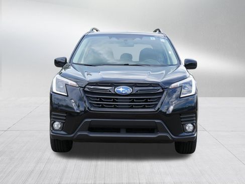 Used 2023 Subaru Forester Premium AWD/4WD image 2