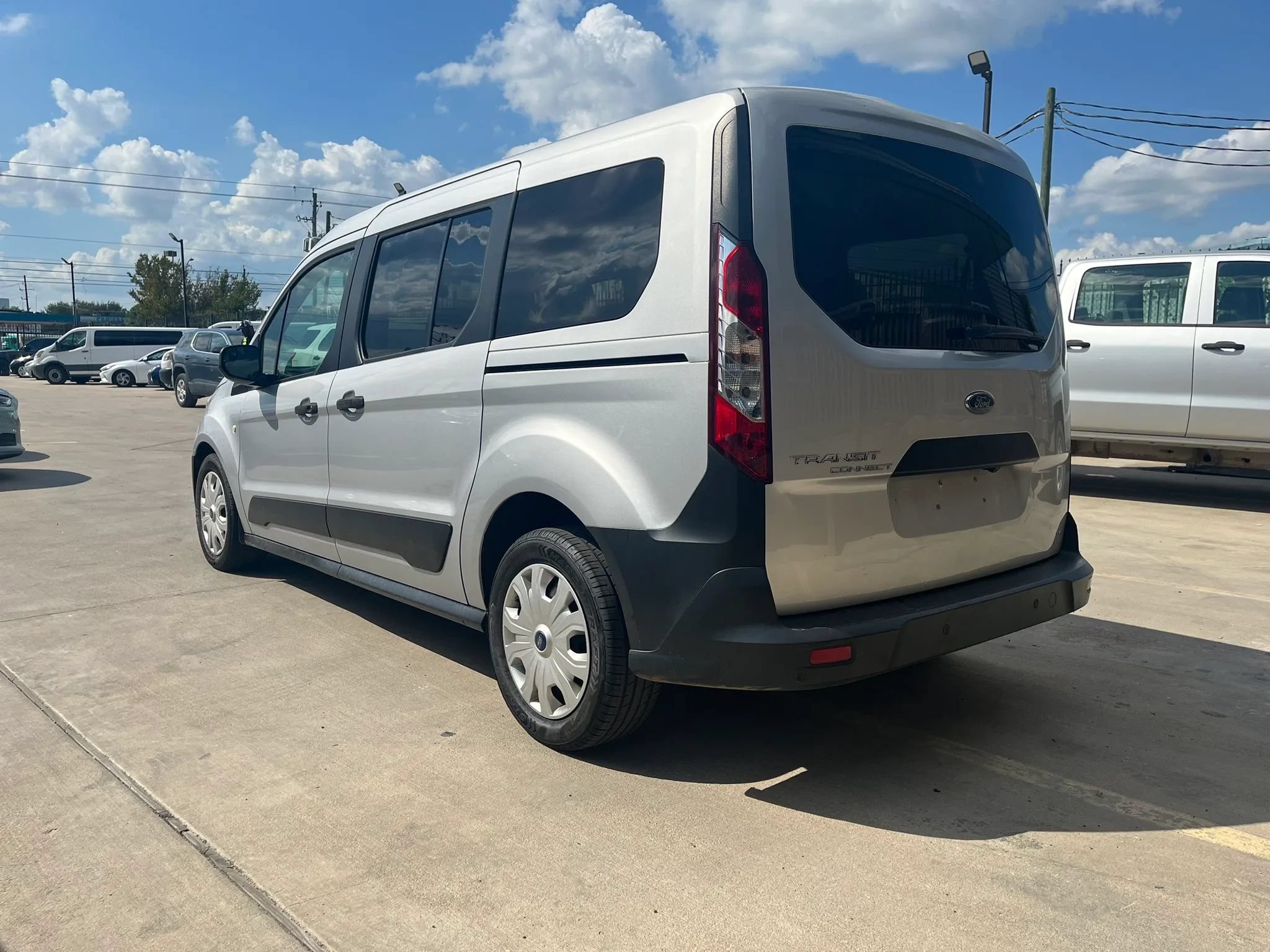 Used 2021 Ford Transit Connect XL FWD image 5