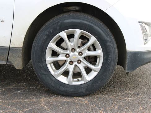 Used 2021 Chevrolet Equinox LT image 12