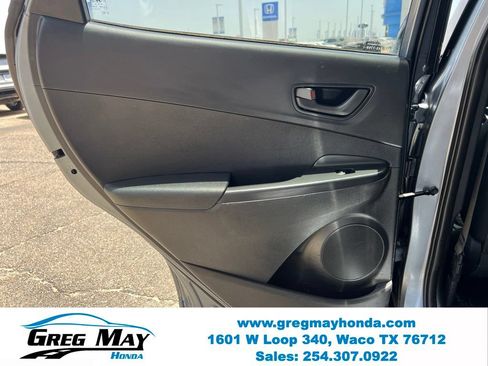 Used 2018 Hyundai Kona SEL AWD/4WD image 17