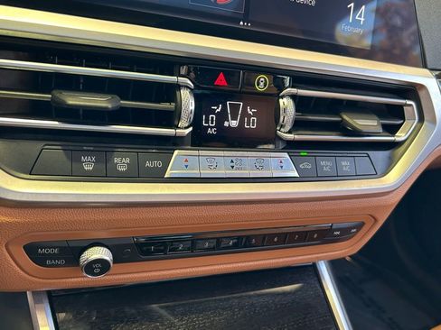 Used 2019 BMW 330i Sedan w/ Driving Assistance Package image 45