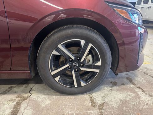 Used 2025 Nissan Sentra SV image 29