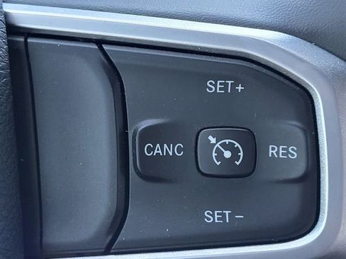 Certified 2024 RAM 2500 Big Horn AWD/4WD image 13